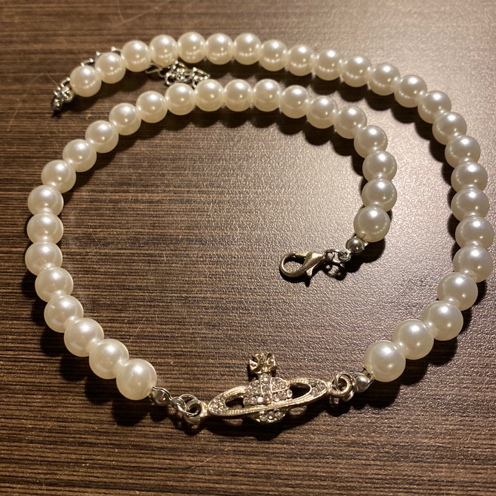 Fake pearl necklace